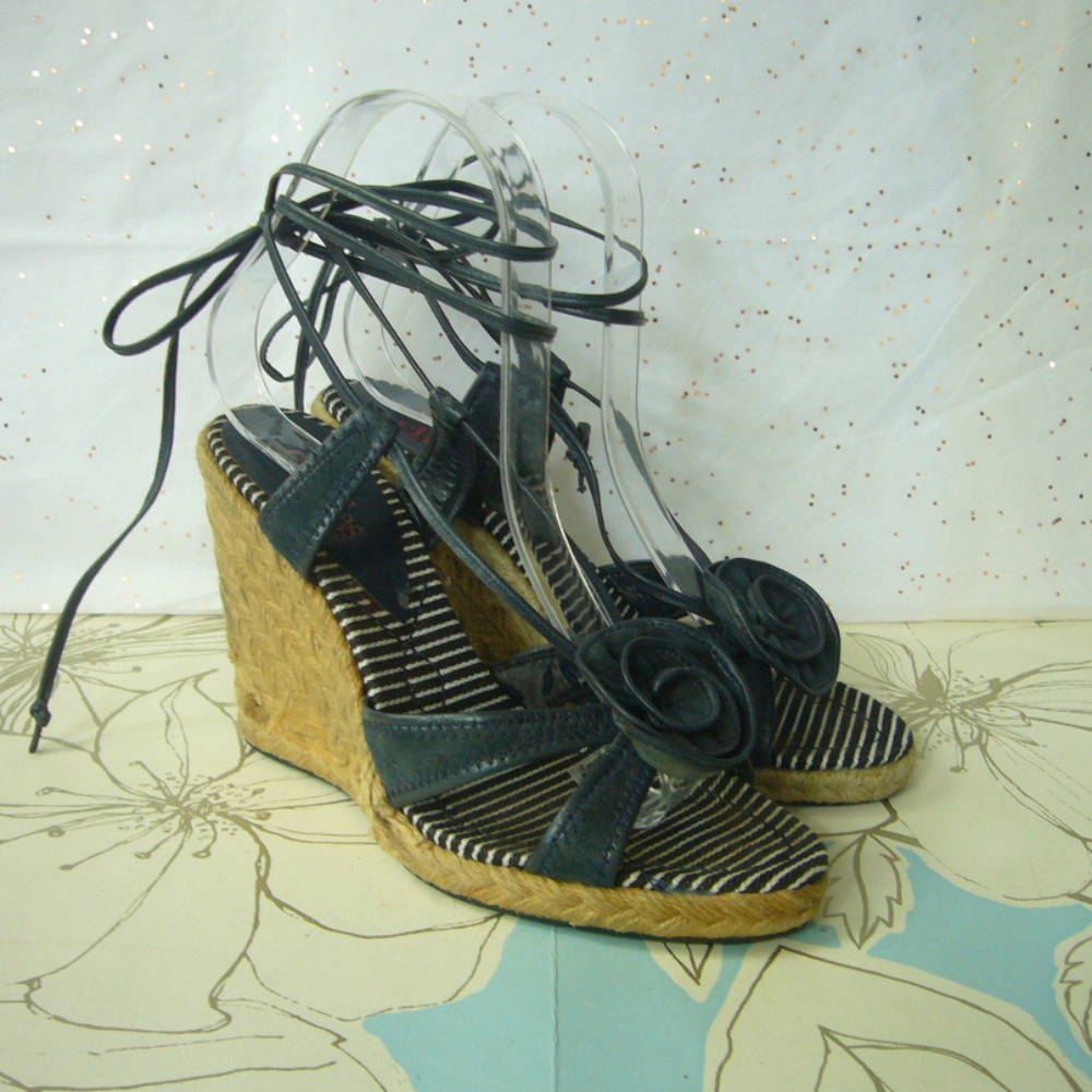Charles David Blue Espadrille Wedge Sandal 6.5 Floral Accent Lace up Coastal